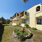 Alexandra 8 * Лефкими