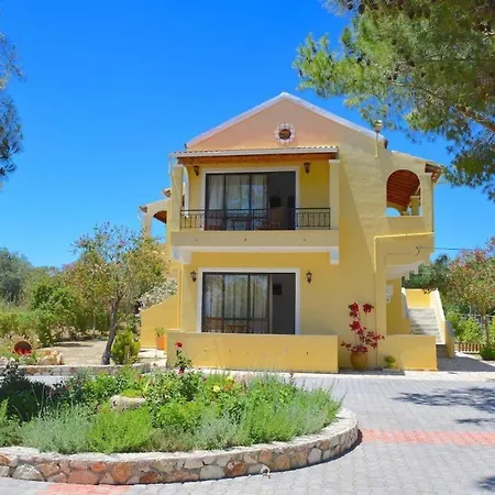 Alexandra 8 Apartment