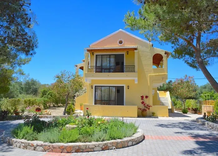 Alexandra 8 Apartment